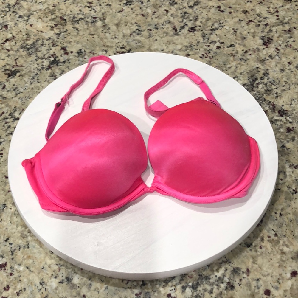 Pink Victoria's Secret. Ultimate push-up bra. 34C. Hot pink